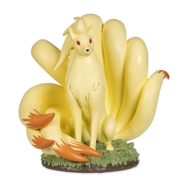 Pokémon - Ninetales - Pokémon Center Garden Statue 33cm
